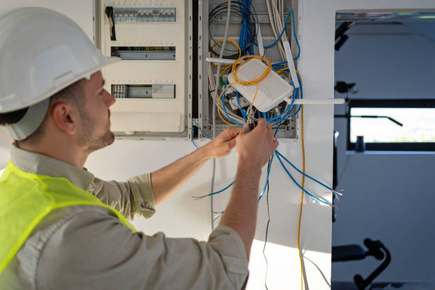 Best Affordable Emergency Electrician  in Dunwoody, GA